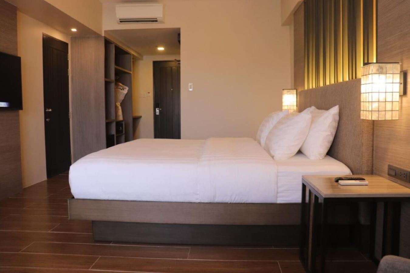 The Aurora Subic Hotel Managed By Hii Olongapo Exterior foto